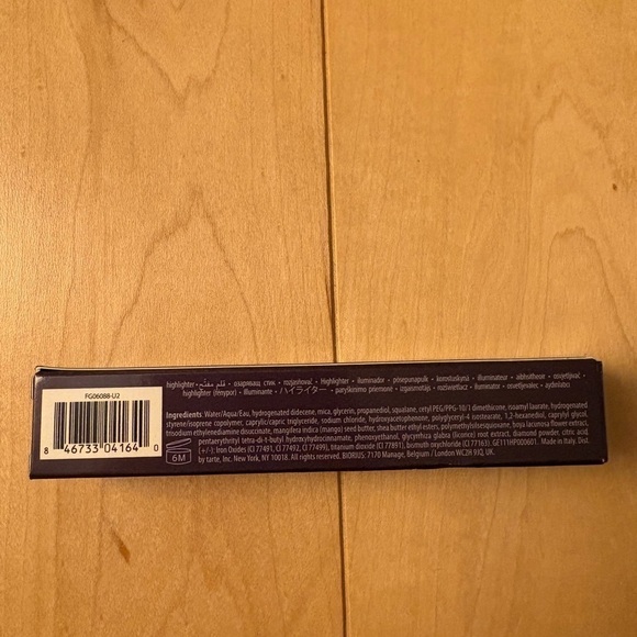 Tarte Shape Tape Glow Wand Highlighter in Ablaze - Picture 9 of 10